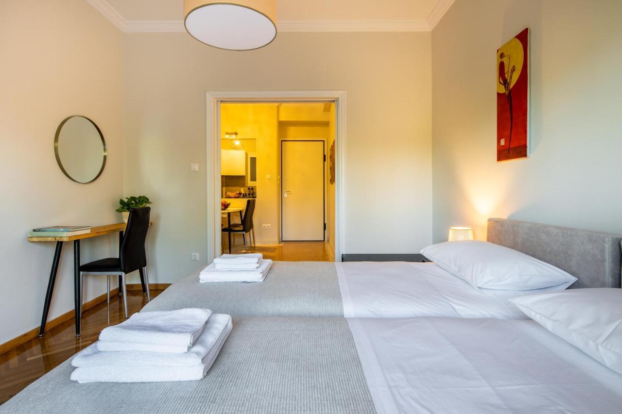 Renovated Apartment Near Acropolis Athena Bagian luar foto